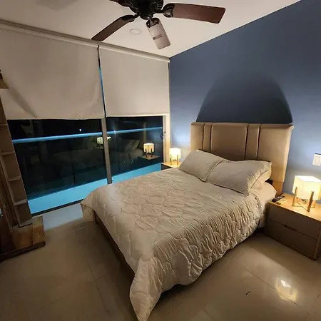 Exclusivo Apartamento Zona Norte Apartamento
